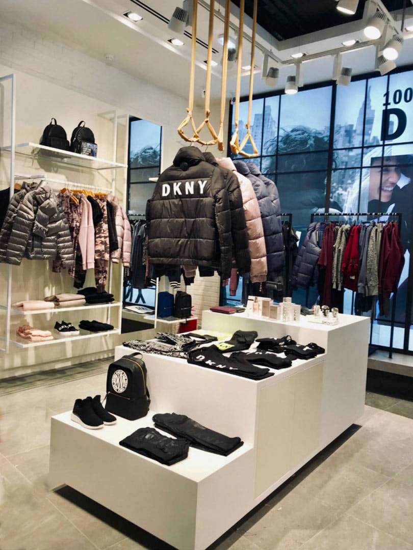 мега химки магазины мужской одежды. мега химки. Dkny витрина. U s polo мега белая дача. мужская одежда химки.